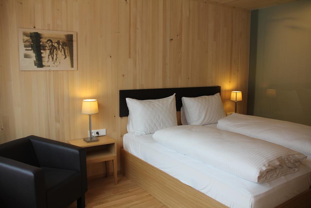 Hotel Am Garnmarkt Gotzis Ruang foto